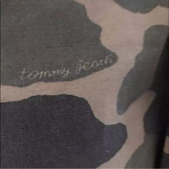 Tommy Jeans Camouflage Pants XS - Picture 5 of 6